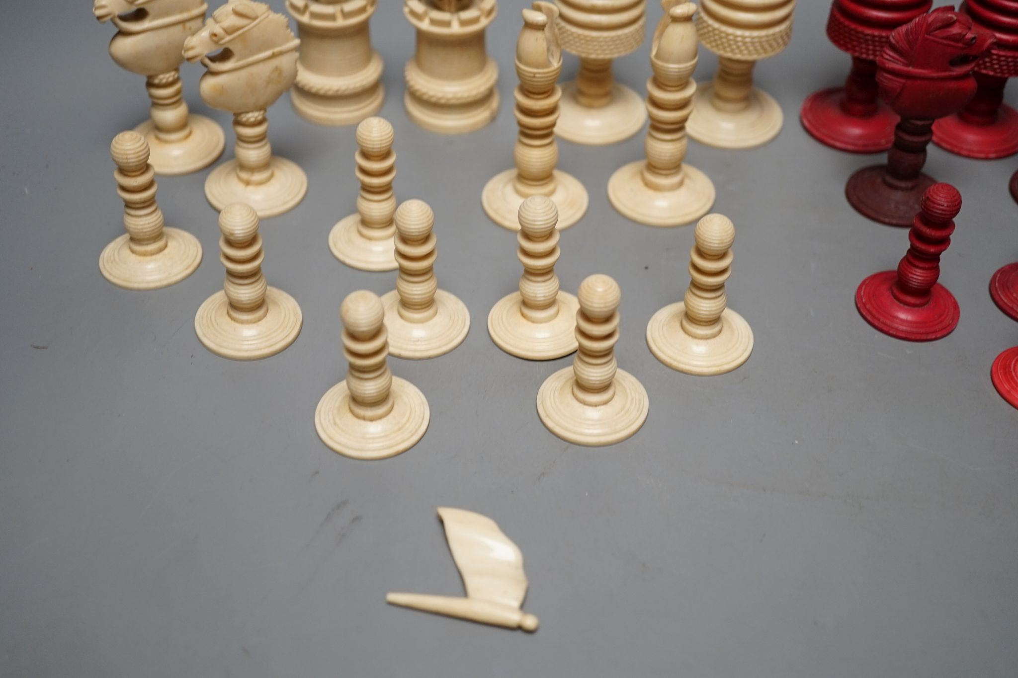 A Chinese ivory chess set, Kings 14cm